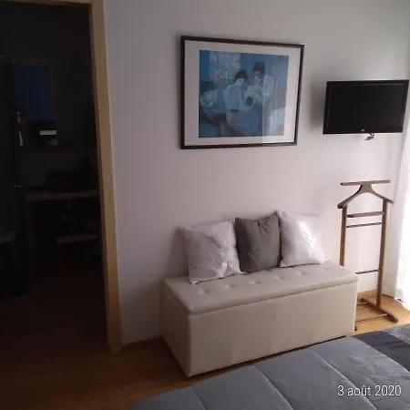 Penzion Room In House - Chambre Independante B, Mer Et Bac A Proximite *
