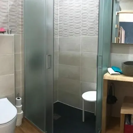 Penzion Room In House - Chambre Independante B, Mer Et Bac A Proximite